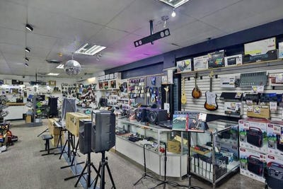 /international/ca/granby-granby-quebec-310106709380/