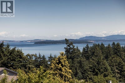 /international/ca/5254-westover-place-saanich-british-columbia-310110424835/