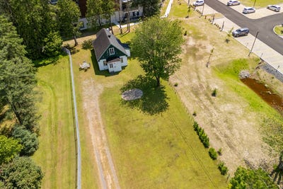 /international/ca/1008z-boul-du-lac-lac-beauport-qc-g3b0w8-ca-lac-beauport-quebec-310098792079/