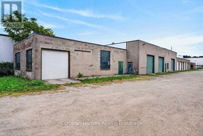 /international/ca/182-chatham-street-hamilton-on-hamilton-kirkendall-prince-edward-island-310120476748/