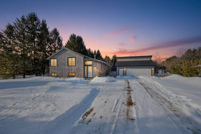 /international/ca/877430-5-line-e-mulmur-ontario-310105945260/