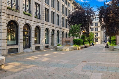 /international/ca/54-rue-le-royer-o-montreal-quebec-310101080606/?lang=zh-tw