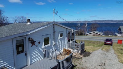 /international/ca/7403-east-bay-hwy-big-pond-nova-scotia-310108669902/