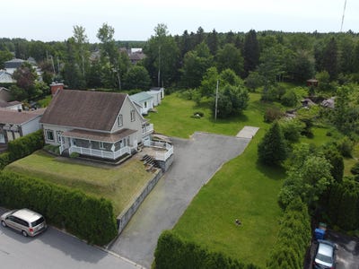 /international/ca/872-rue-de-quen-chicoutimi-qc-g7j4b8-ca-chicoutimi-quebec-310100542626/