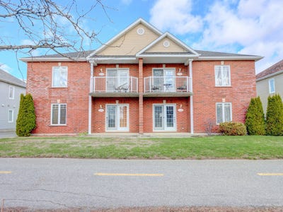 /international/ca/1232-rue-des-seigneurs-o-saint-hyacinthe-quebec-310107641254/