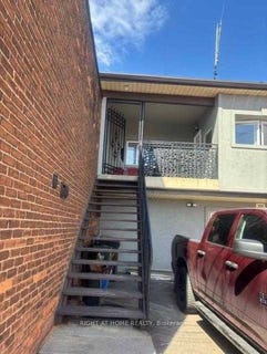 /international/ca/2-226-kenilworth-avenue-n-hamilton-ontario-310107493191/