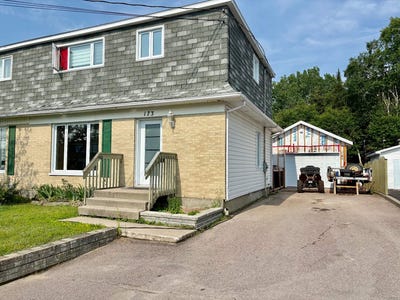 /international/ca/173-av-damase-potvin-baie-comeau-qc-g4z2s1-ca-baie-comeau-quebec-310101018691/?lang=zh-cn