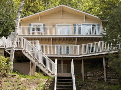 /international/ca/1427-3e-avenue-val-morin-quebec-310108001319/