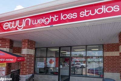 /international/ca/353-anne-street-n-4-barrie-ontario-310101324835/