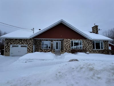 /international/ca/261-rue-mistouk-alma-quebec-310104859230/