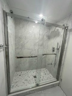 /international/ca/2802-hollington-crescent-mississauga-ontario-310107423682/