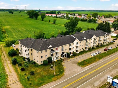 /international/ca/691-rue-notre-dame-saint-sulpice-quebec-310120593272/