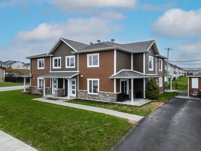/international/ca/407-rue-pascal-parent-rimouski-quebec-310105943312/