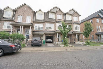 /international/ca/15-magdalene-crescent-brampton-ontario-310106994096/