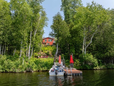 /international/ca/2045-ch-du-lac-gatineau-mont-laurier-qc-j9l0s1-ca-mont-laurier-quebec-310101081737/?lang=zh-cn