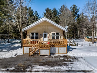 /international/ca/440-rg-st-pierre-champlain-quebec-310106625367/