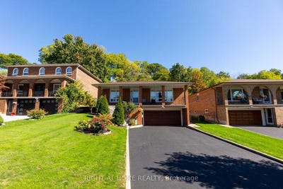 /international/ca/49-pioneer-lane-vaughan-ontario-310107523165/