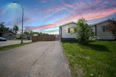 /international/ca/101-hoehne-street-fort-mcmurray-alberta-310108968174/