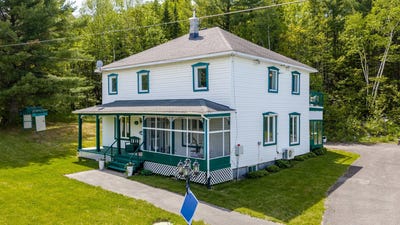 /international/ca/50-av-roy-saint-joseph-de-coleraine-quebec-310107490602/