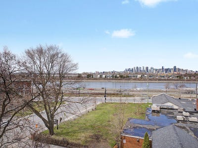 /international/ca/6-av-argyle-saint-lambert-quebec-310108051547/