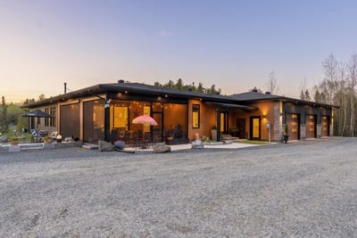 /international/ca/1750-horseshoe-lake-road-greater-sudbury-ontario-310108645116/