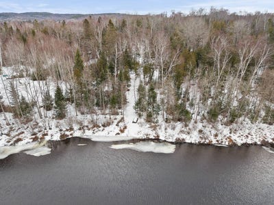 /international/ca/28-ch-de-l-erabliere-cayamant-quebec-310106407083/