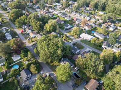/international/ca/54e-avenue-pointe-calumet-quebec-310107578720/