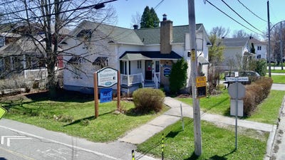 /international/ca/590-rue-de-la-gare-o-alma-quebec-310107555353/