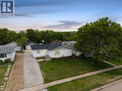 /international/ca/49-centennial-drive-fort-mcmurray-alberta-310108563551/