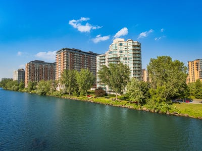 /international/ca/8120-boul-st-laurent-brossard-quebec-310101078737/?lang=es