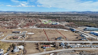 /international/ca/boul-ste-anne-rimouski-quebec-310107617237/