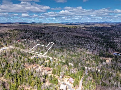 /international/ca/rue-du-lac-marier-sainte-marguerite-du-lac-masson-quebec-310108101930/
