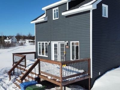 /international/ca/607-rue-jacques-cartier-riviere-au-tonnerre-quebec-310106045971/