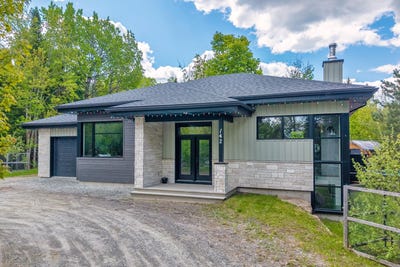 /international/ca/142-rue-deschambault-mont-blanc-quebec-310106992896/