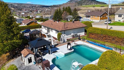 /international/ca/39-rue-clairval-clermont-quebec-310108038187/