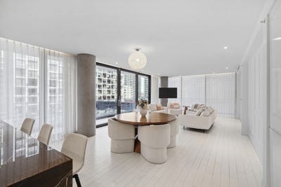 /international/ca/242-rue-young-le-sud-ouest-qc-h3c0r7-ca-le-sud-ouest-quebec-310097235072/?lang=zh-cn