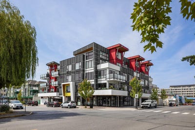 /international/ca/2526-bevan-ave-sidney-british-columbia-310100786016/