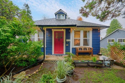 /international/ca/221-w-23rd-street-north-vancouver-british-columbia-310099938591/?lang=en