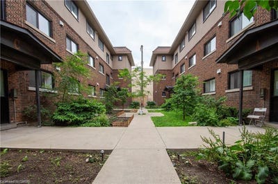 /international/ca/540-king-street-e-c7-hamilton-on-hamilton-ontario-310120476210/