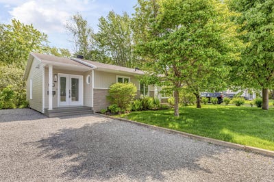 /international/ca/7168-rue-des-lynx-charlesbourg-quebec-310108757172/