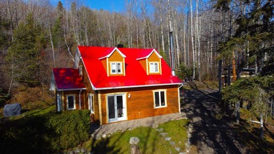 /international/ca/1705-boul-malcolm-fraser-la-malbaie-quebec-310099549394/