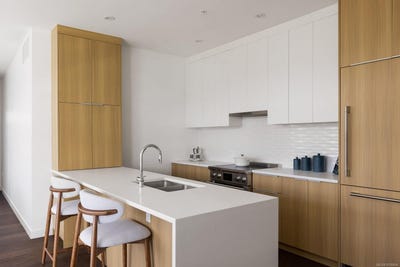 /international/ca/9570-fifth-st-sidney-british-columbia-310108403410/