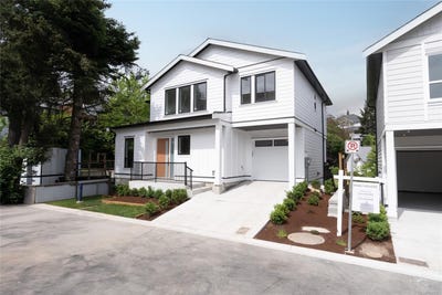 /international/ca/561-belford-pl-langford-british-columbia-310110181859/