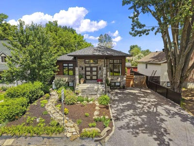 /international/ca/43z-43az-40e-avenue-sainte-marthe-sur-le-lac-quebec-310109172999/