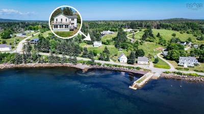 /international/ca/4932-highway-329-blandford-nova-scotia-310109240380/