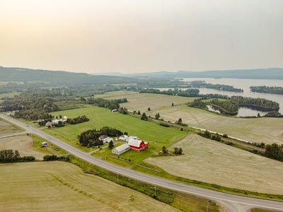 /international/ca/780-route-132-o-amqui-quebec-310109236757/