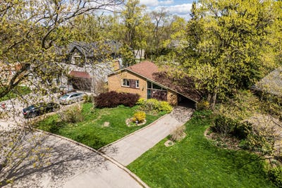 /international/ca/56-grangemill-crescent-toronto-ontario-310108156703/