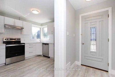 /international/ca/upper-1053-somerville-street-oshawa-ontario-310104567480/