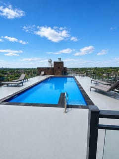/international/ca/4-boulevard-cartier-ouest-laval-quebec-310108758040/
