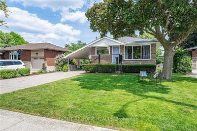 /international/ca/118-briarwood-crescent-hamilton-ontario-310106424902/